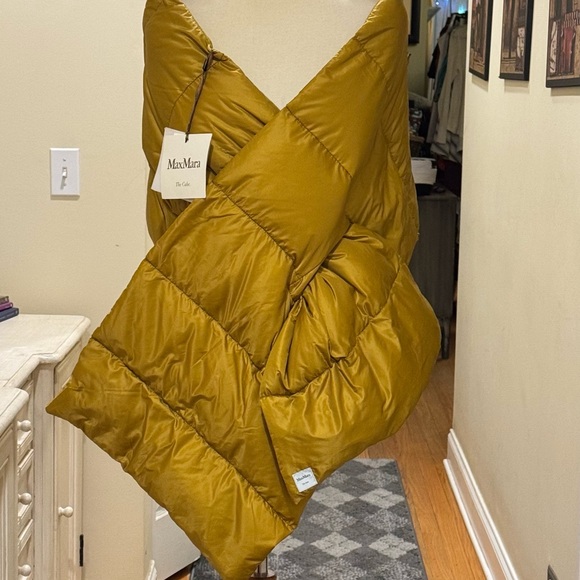 MaxMara Mustard Puffer Scarf